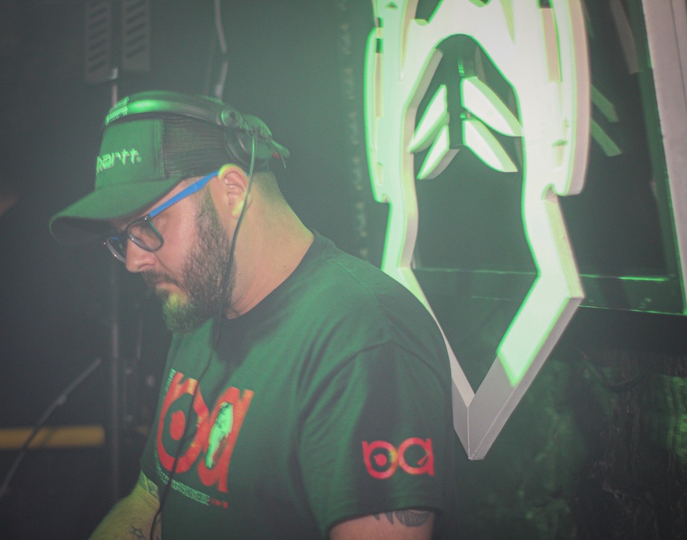 mark-neenan-zone-magazine